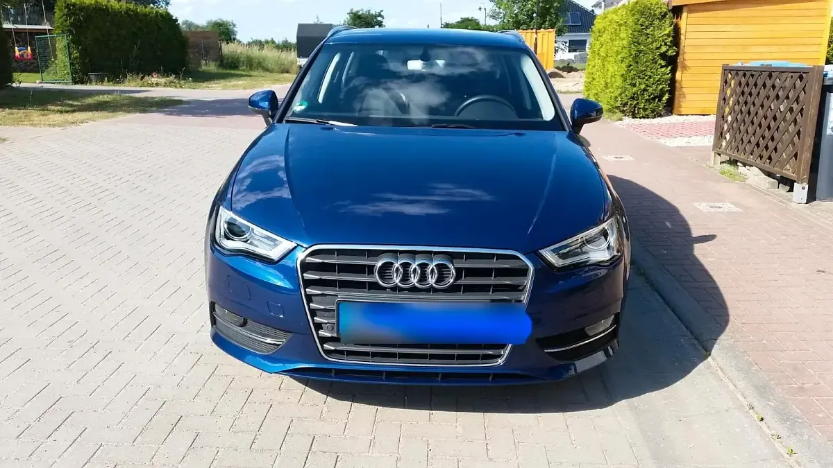 Gebraucht Audi A3 106 PS (77 kW) 2015 Blau Limousine