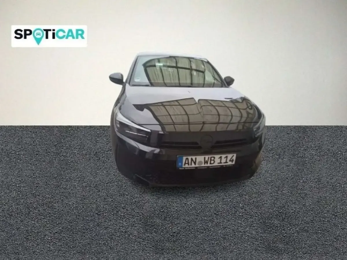 Gebraucht Opel Corsa 101 PS (74 kW) 2024 Lackierung schwarz perla Kleinwagen