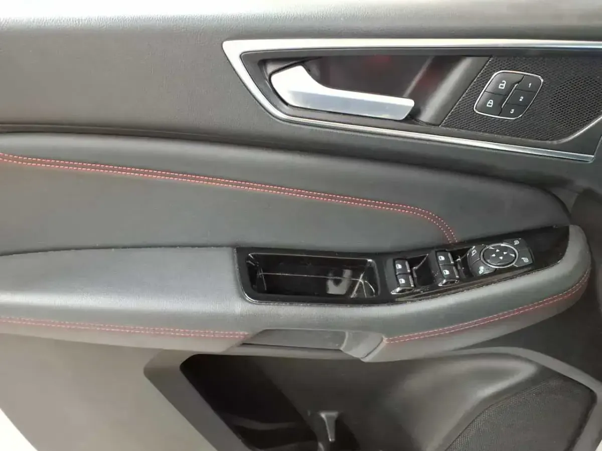 Gebraucht Ford S-MAX ST-Line 190 PS (139 kW) 2022 Frostweiss Van / Kleinbus