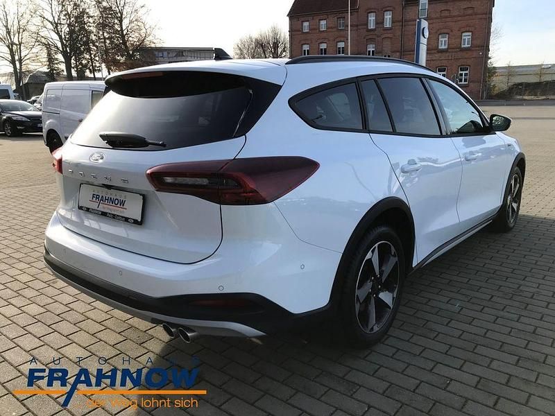 Neu Ford Focus Active X 155 PS (114 kW) 2025 Weiß Kombi