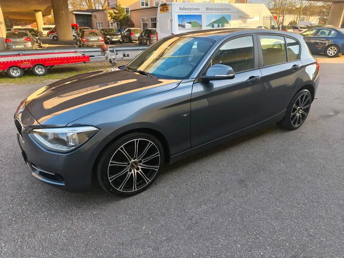 Gebraucht BMW 116 136 PS (100 kW) 2012 Grau Kleinwagen