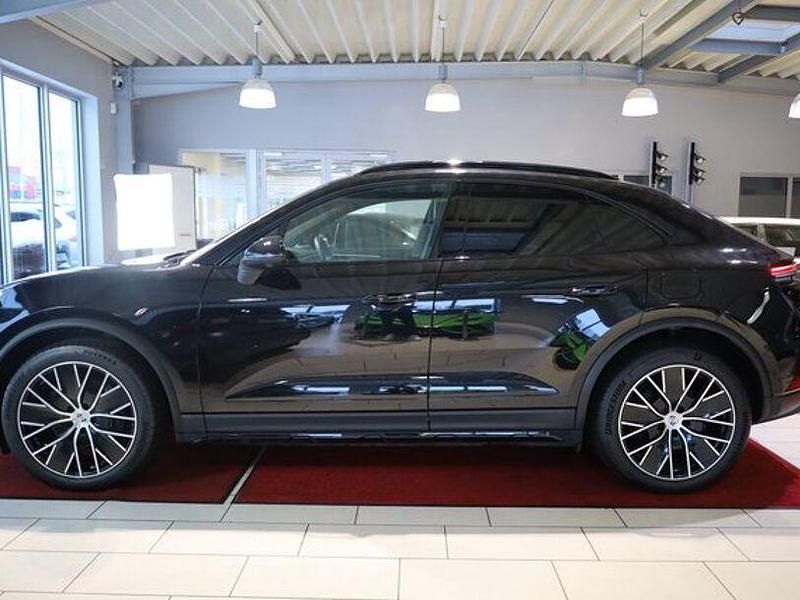 Gebraucht Porsche Macan 330 kW (449 PS) 2024 Schwarz SUV