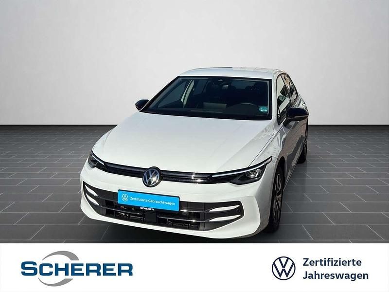 Pure white Gebraucht 2025 VW Golf VIII Goal Limousine | 24.700 € (Superpreis) - Bild 1/4