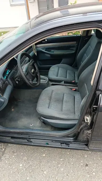 Gebraucht Audi A4 125 PS (91 kW) 1998 Schwarz Limousine