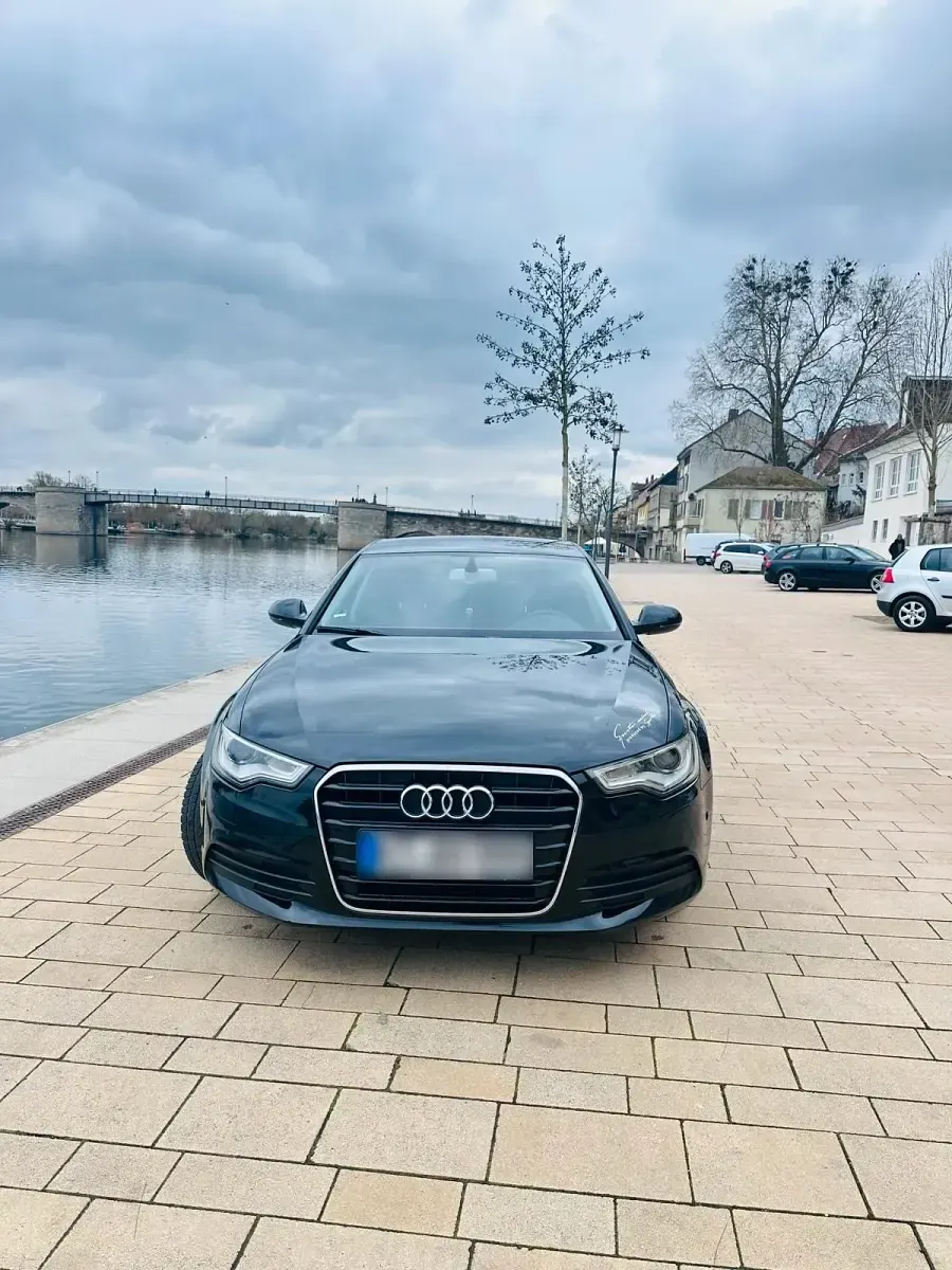 Gebraucht Audi A6 180 PS (132 kW) 2012 Schwarz Limousine