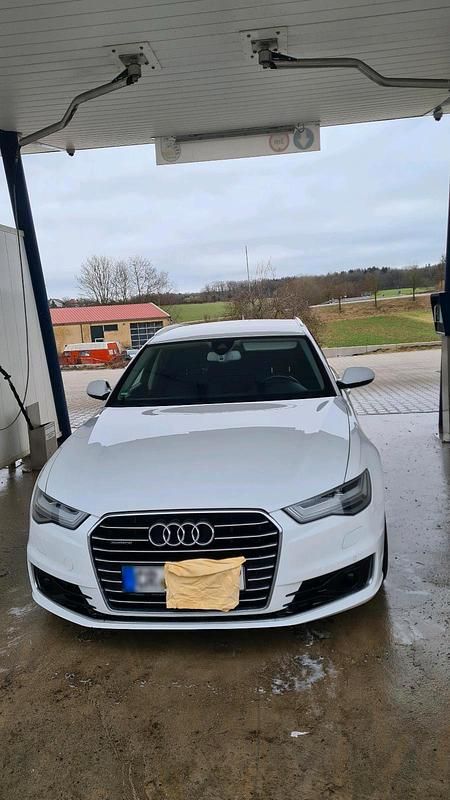 Gebraucht Audi A6 Ambiente 218 PS (160 kW) 2016 Weiß Kombi
