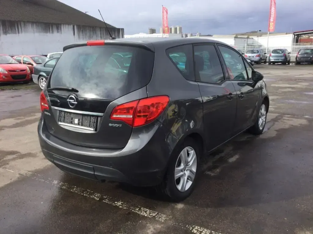 Gebraucht Opel Meriva Design Edition 120 PS (88 kW) 2011 Grau Van / Kleinbus