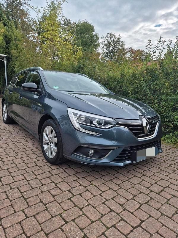 Grau Gebraucht 2019 Renault Mégane GrandTour Kombi | 10.500 € (Guter Preis) - Bild 1/4
