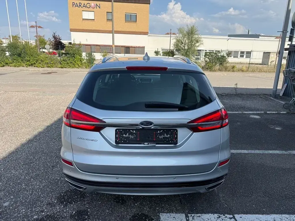 Gebraucht Ford Mondeo Titanium 190 PS (139 kW) 2020 Silber Limousine