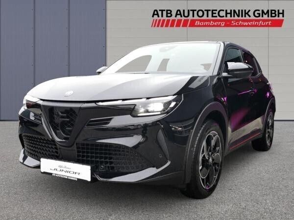 Schwarz (nero tortona) Gebraucht 2024 Alfa Romeo Junior Edizione Speciale SUV | 41.900 € (Fairer Preis) - Bild 1/4
