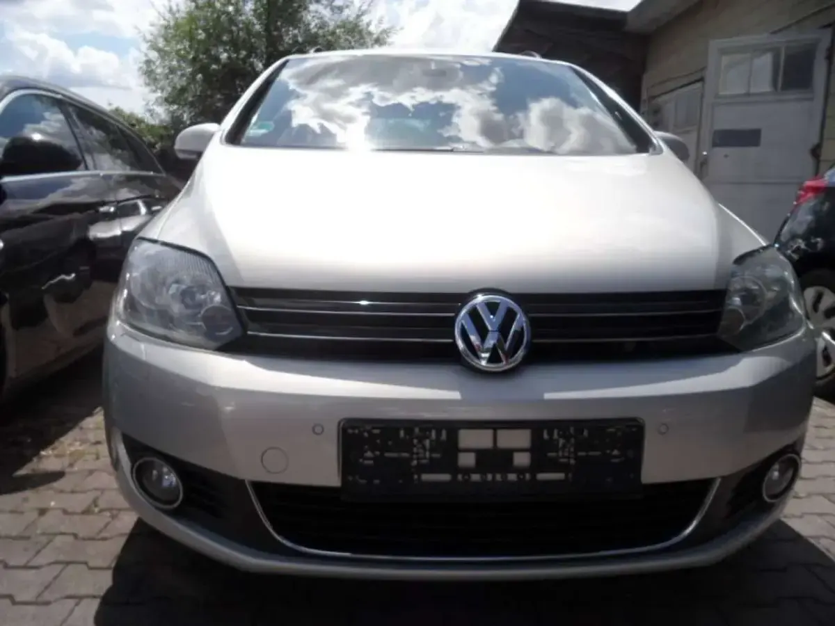 Gebraucht VW Golf VII Life 122 PS (89 kW) 2014 Silver leaf metallic Kleinwagen