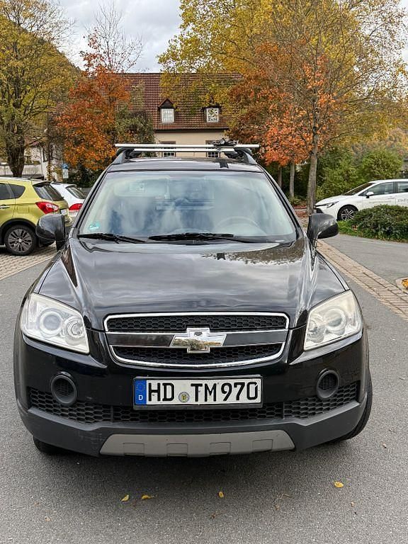 Schwarz Gebraucht 2009 Chevrolet Captiva LT SUV | 2.450 € (Fairer Preis) - Bild 1/4
