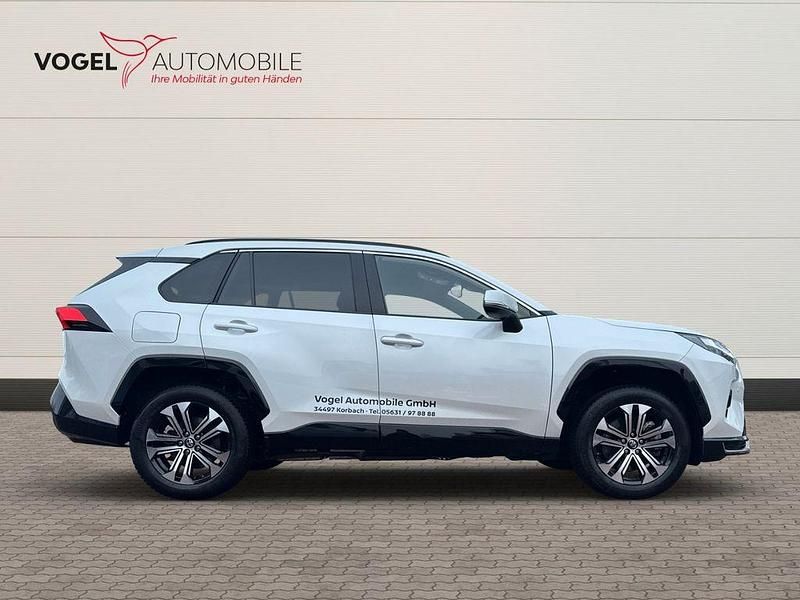 Gebraucht Toyota RAV4 Hybrid 306 PS (225 kW) 2025 Platinumweiß perleffekt SUV