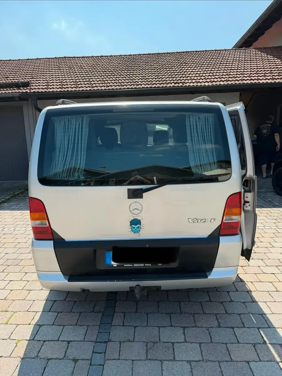Gebraucht Mercedes Vito 122 PS (89 kW) 2003 Silber Van