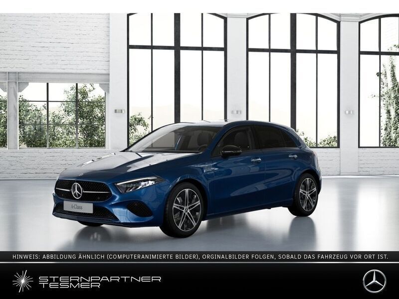 Blau Neu 2025 Mercedes A200 Night Limousine | 38.520 € (Etwas zu teuer) - Bild 1/4