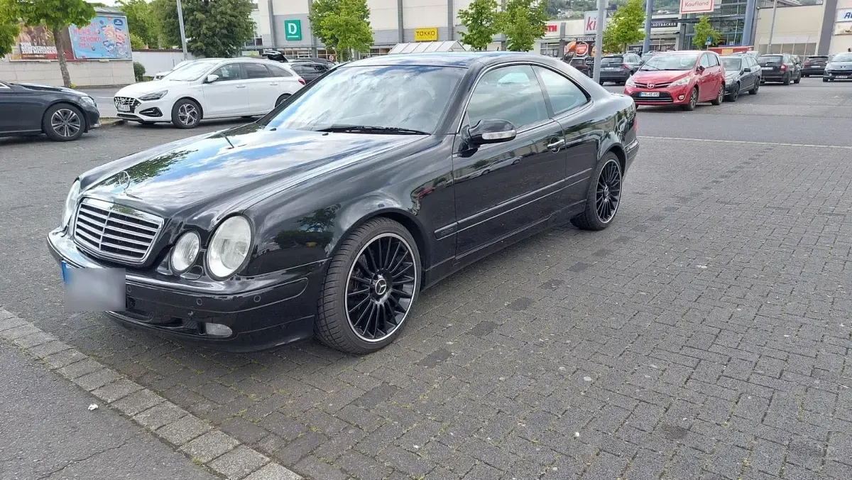 Gebraucht Mercedes CLK200 163 PS (119 kW) 2001 Schwarz Coupé