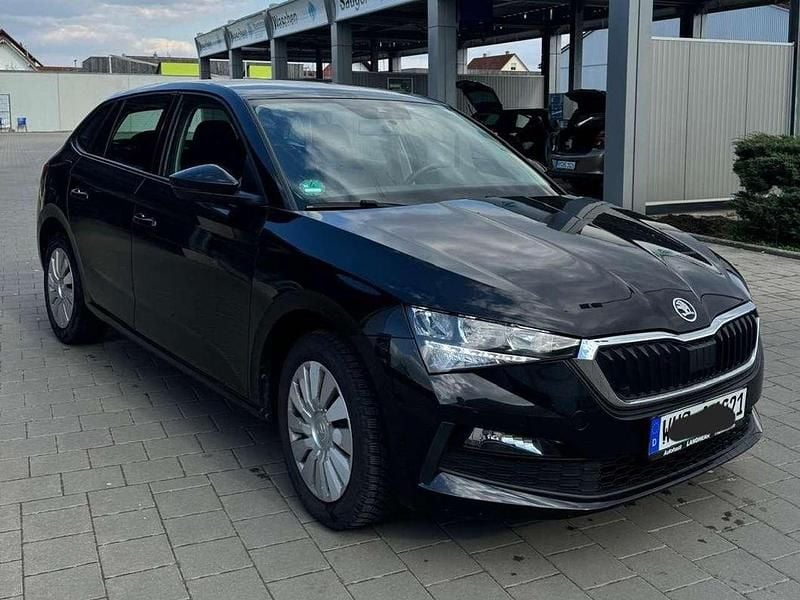 Gebraucht Skoda Scala Active 95 PS (69 kW) 2020 Schwarzmagic perleffekt Kleinwagen