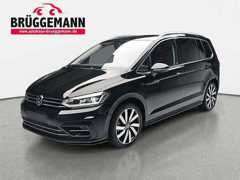 Schwarz Gebraucht 2024 VW Touran Highline Van / Kleinbus | 39.890 € (Teuer) - Bild 1/4