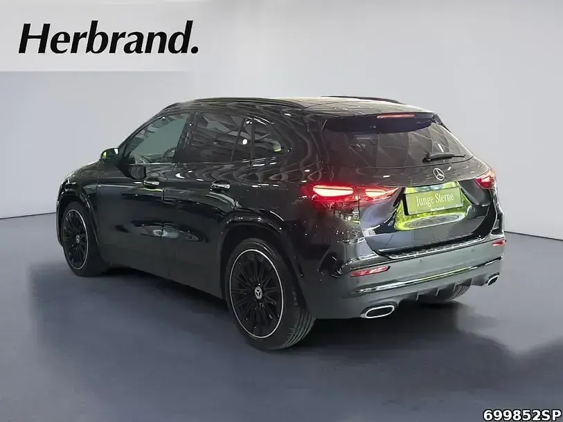 Usata Mercedes GLA200 AMG 150 CV (110 kW) 2025 Nero SUV