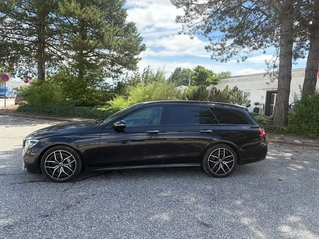 Gebraucht Mercedes E400 AMG 330 PS (242 kW) 2022 Schwarz Kombi