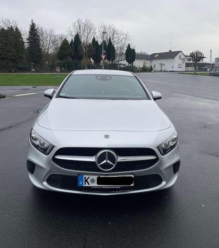 Gebraucht Mercedes A250 Progressive 160 PS (117 kW) 2020 Grau Limousine