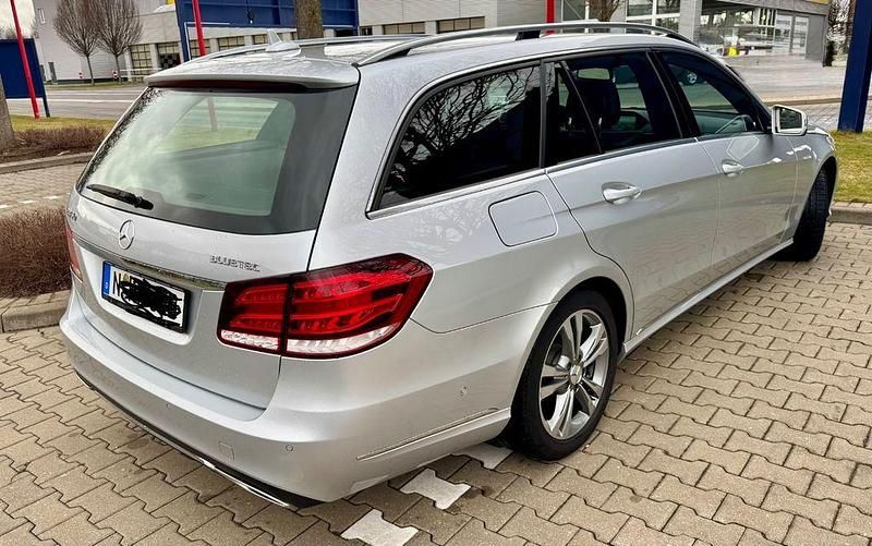 Gebraucht Mercedes E350 Avantgarde 252 PS (185 kW) 2014 Silber Kombi