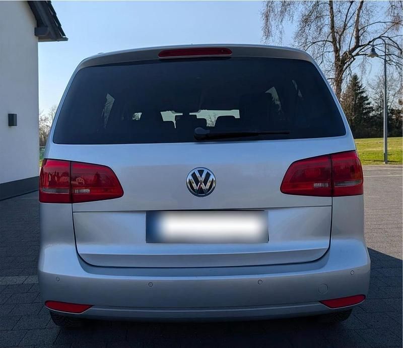 Gebraucht VW Touran 140 PS (102 kW) 2012 Silber Van / Kleinbus