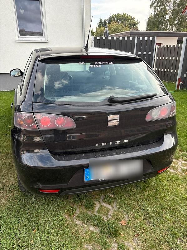 Schwarz Gebraucht 2007 Seat Ibiza Kleinwagen | 2.799 € (Etwas zu teuer) - Bild 1/4
