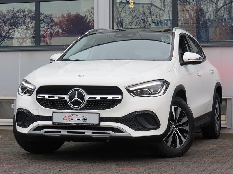 Gebraucht Mercedes GLA220 190 PS (139 kW) 2022 Weiß SUV