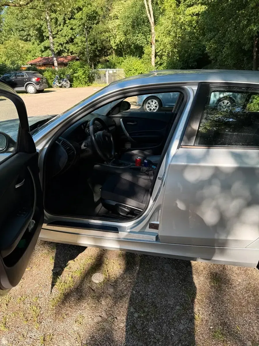 Gebraucht BMW 118 140 PS (102 kW) 2009 Grau Kleinwagen