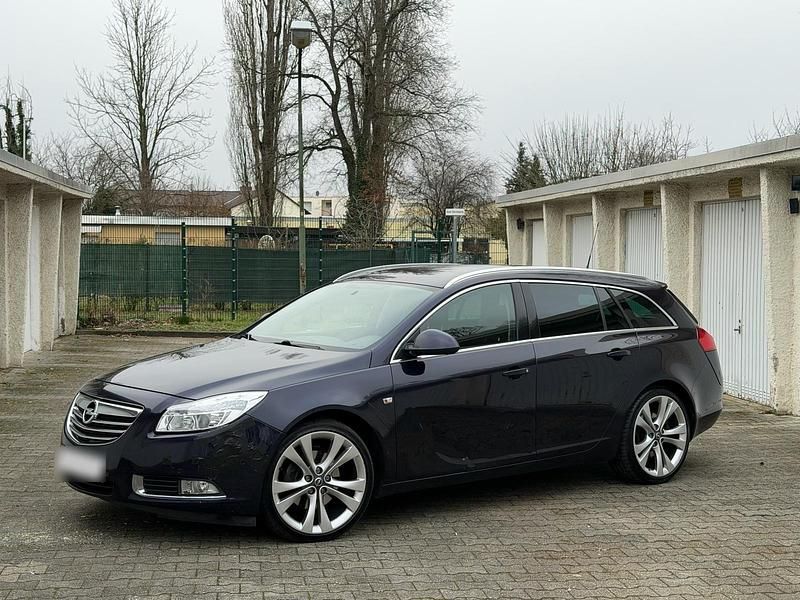 Gebraucht Opel Insignia 160 PS (117 kW) 2012 Blau Kombi