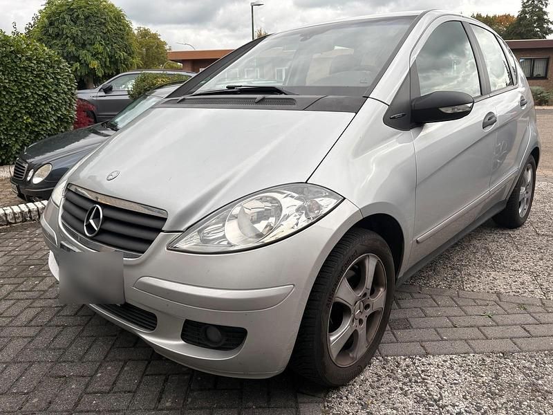 Gebraucht Mercedes A150 95 PS (69 kW) 2004 Silber Van / Kleinbus