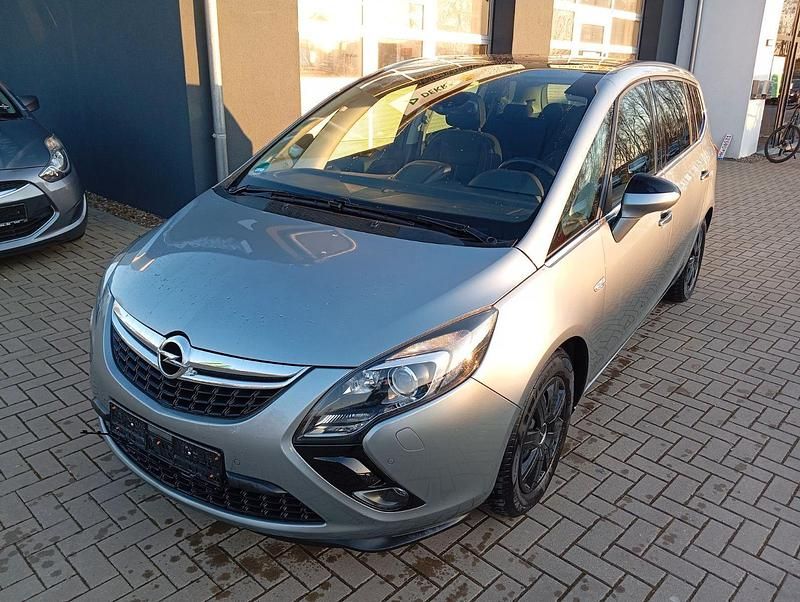 Gebraucht Opel Zafira Tourer 140 PS (102 kW) 2013 Silber Van / Kleinbus