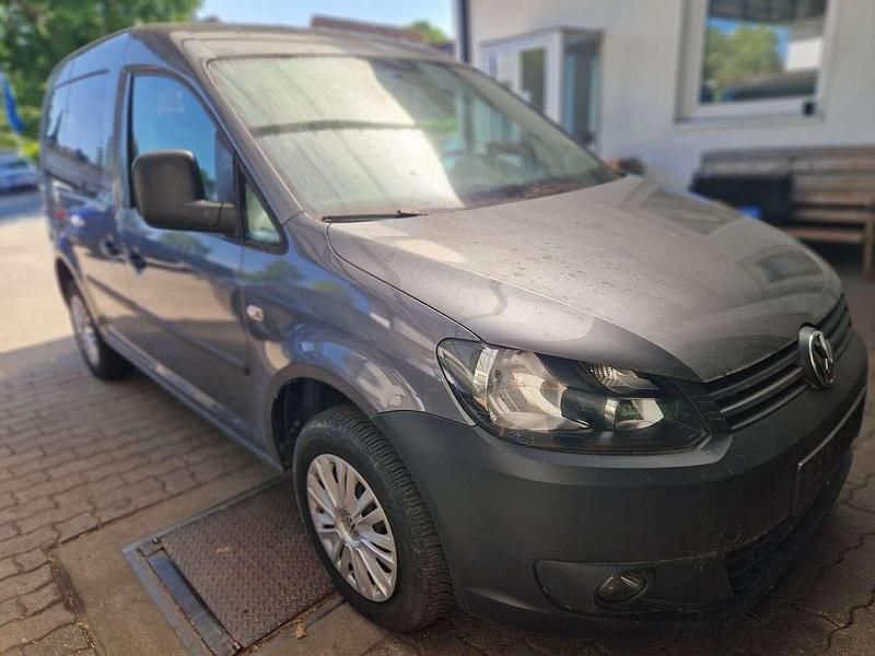 Natural grey Gebraucht 2015 VW Caddy Van / Kleinbus | 7.999 € - Bild 1/4
