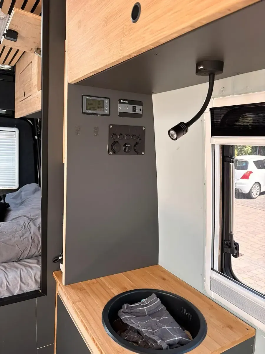 Gebraucht VW Crafter 163 PS (119 kW) 2012 Schwarz Van