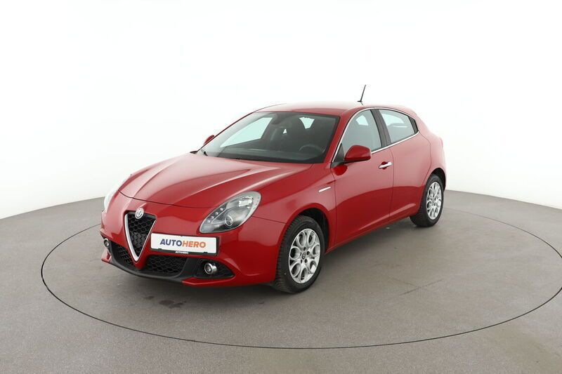 Rot Gebraucht 2018 Alfa Romeo Giulietta Super Kleinwagen | 14.070 € (Guter Preis) - Bild 1/4