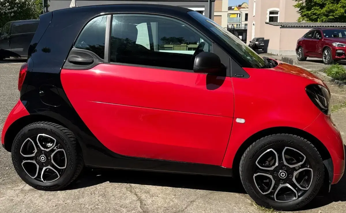 Gebraucht Smart ForTwo Coupé 90 PS (66 kW) 2017 Rot Coupé