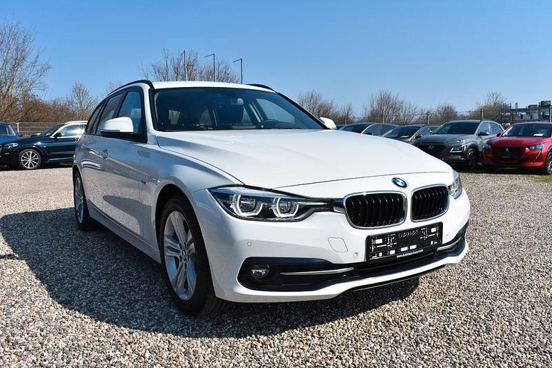 Gebraucht BMW 320 Sport Line 190 PS (139 kW) 2018 Alpinweiss iii Kombi