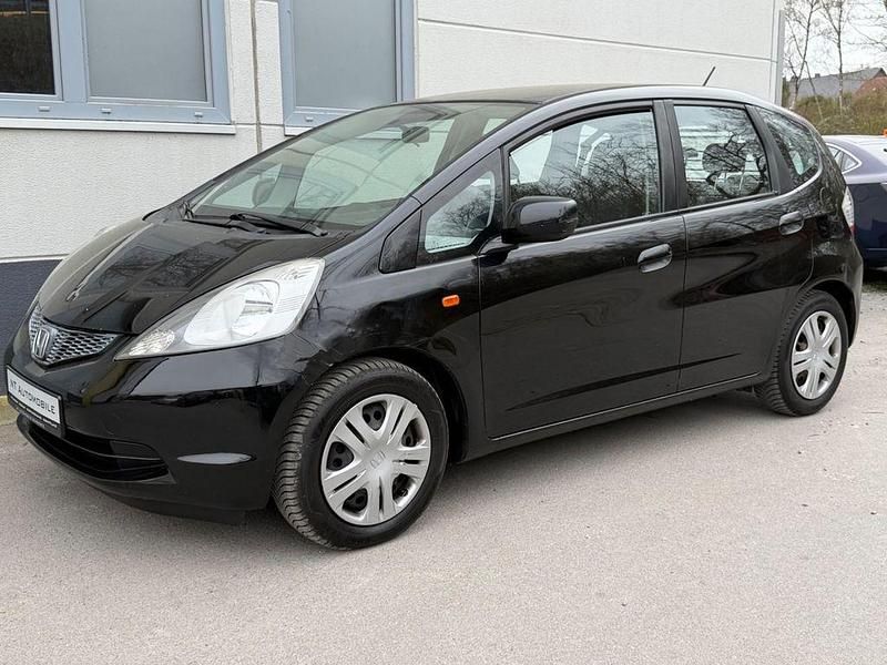 Gebraucht Honda Jazz Trend 90 PS (66 kW) 2011 Schwarz Kleinwagen