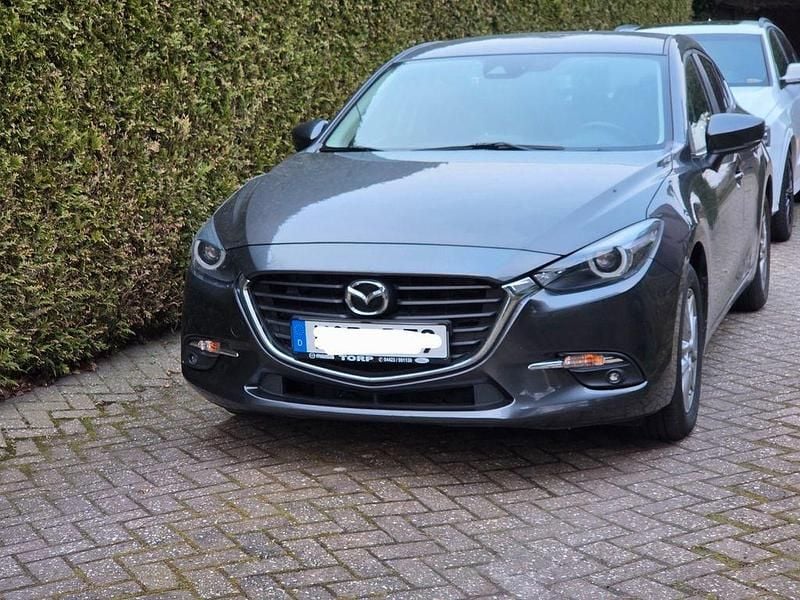 Gebraucht Mazda 3 Exclusive-Line 120 PS (88 kW) 2017 Grau Limousine