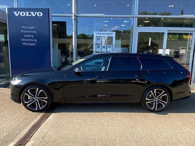 Gebraucht Volvo V90 Plus 253 PS (186 kW) 2025 Schwarz Kombi