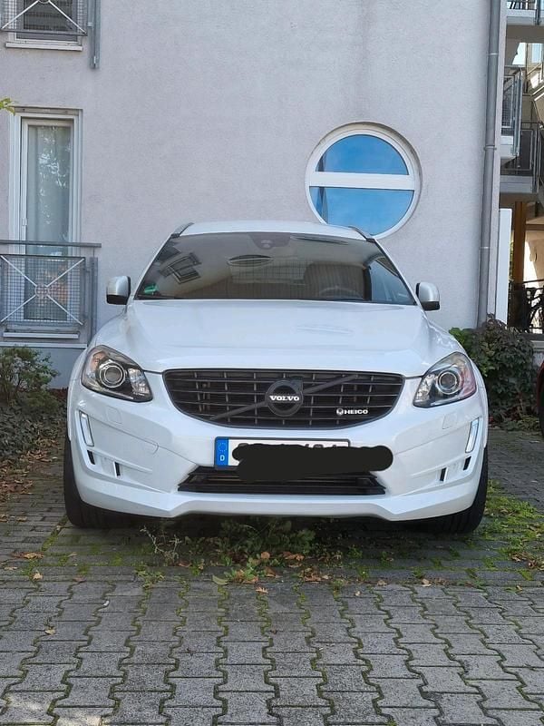Weiß Gebraucht 2016 Volvo XC60 SUV | 17.000 € (Superpreis) - Bild 1/4