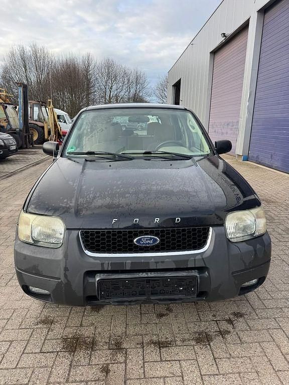 Gebraucht Ford Maverick 124 PS (91 kW) 2003 Schwarz SUV