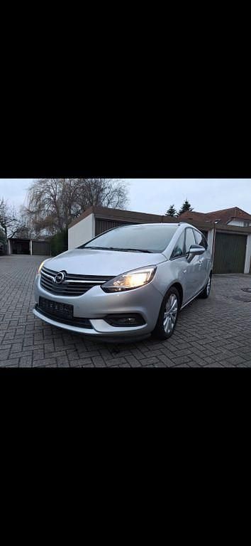 Silber Gebraucht 2019 Opel Zafira Life Business Van | 9.400 € (Superpreis) - Bild 1/4