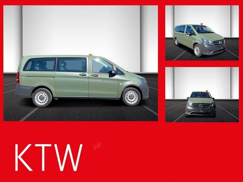 Granitgrün Gebraucht 2018 Mercedes Vito Van / Kleinbus | 28.999 € (Teuer) - Bild 1/4