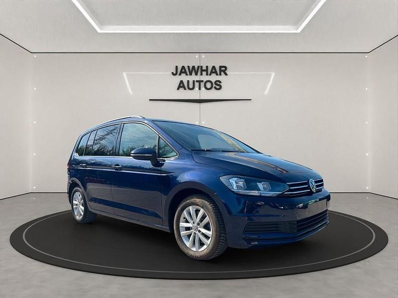 Blau Gebraucht 2016 VW Touran Van / Kleinbus | 17.990 € (Guter Preis) - Bild 1/4