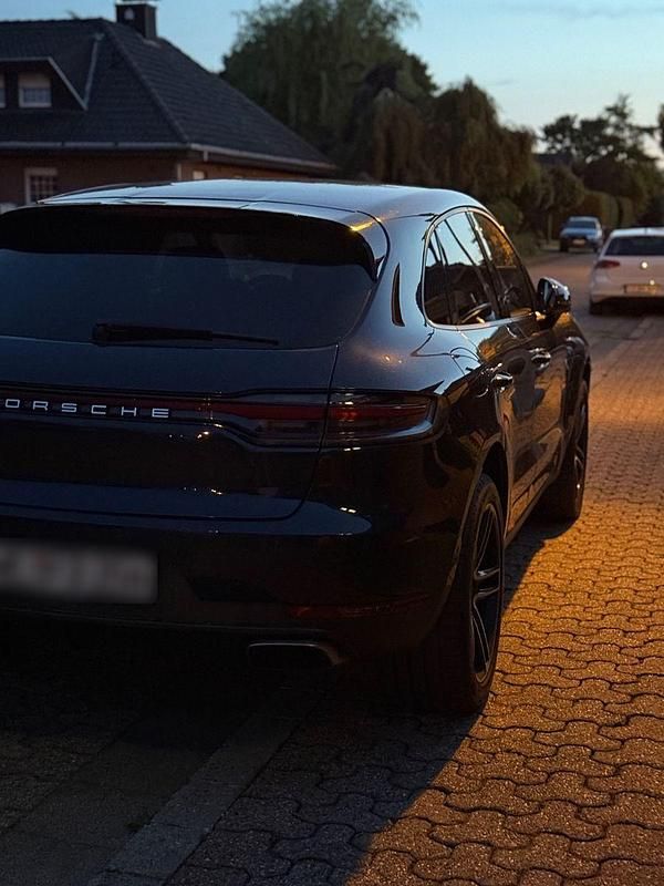 Gebraucht Porsche Macan 245 PS (180 kW) 2020 Blau SUV