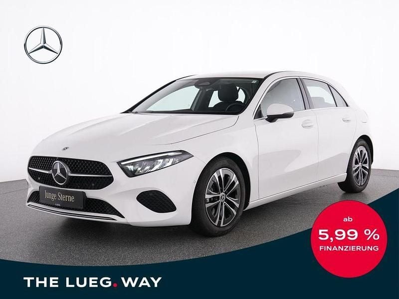 Unilack polarweiß Gebraucht 2024 Mercedes A200 Progressive Limousine | 28.885 € (Guter Preis) - Bild 1/4