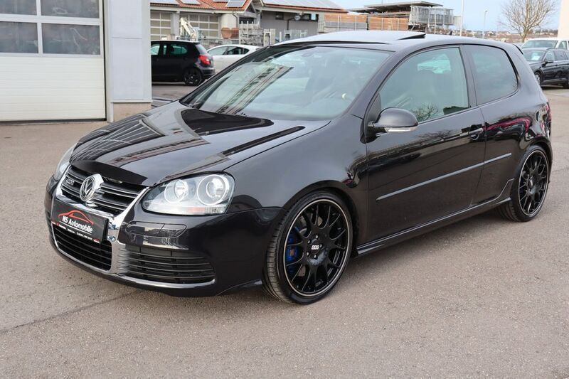 Black magic perleffekt Gebraucht 2005 VW Golf IV R Coupé | 19.900 € - Bild 1/4