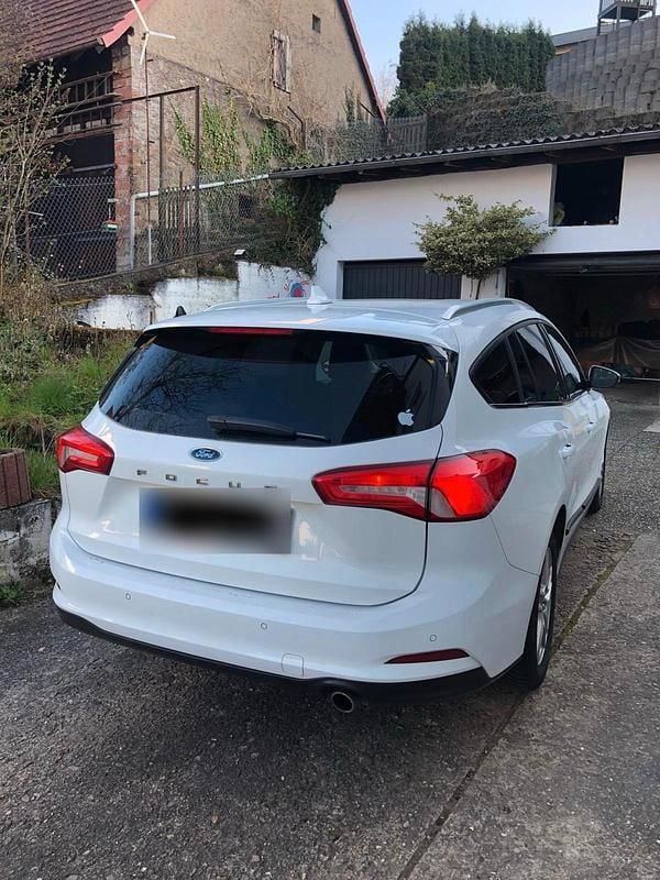 Gebraucht Ford Focus 170 PS (125 kW) 2020 Weiß Kombi